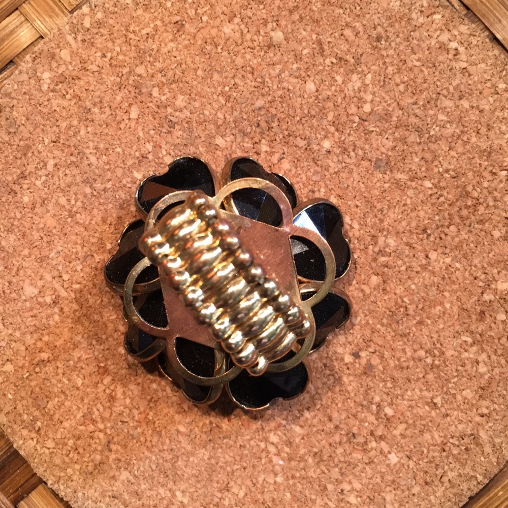 Fun Stretchy Cocktail Ring - Picture 6 of 7